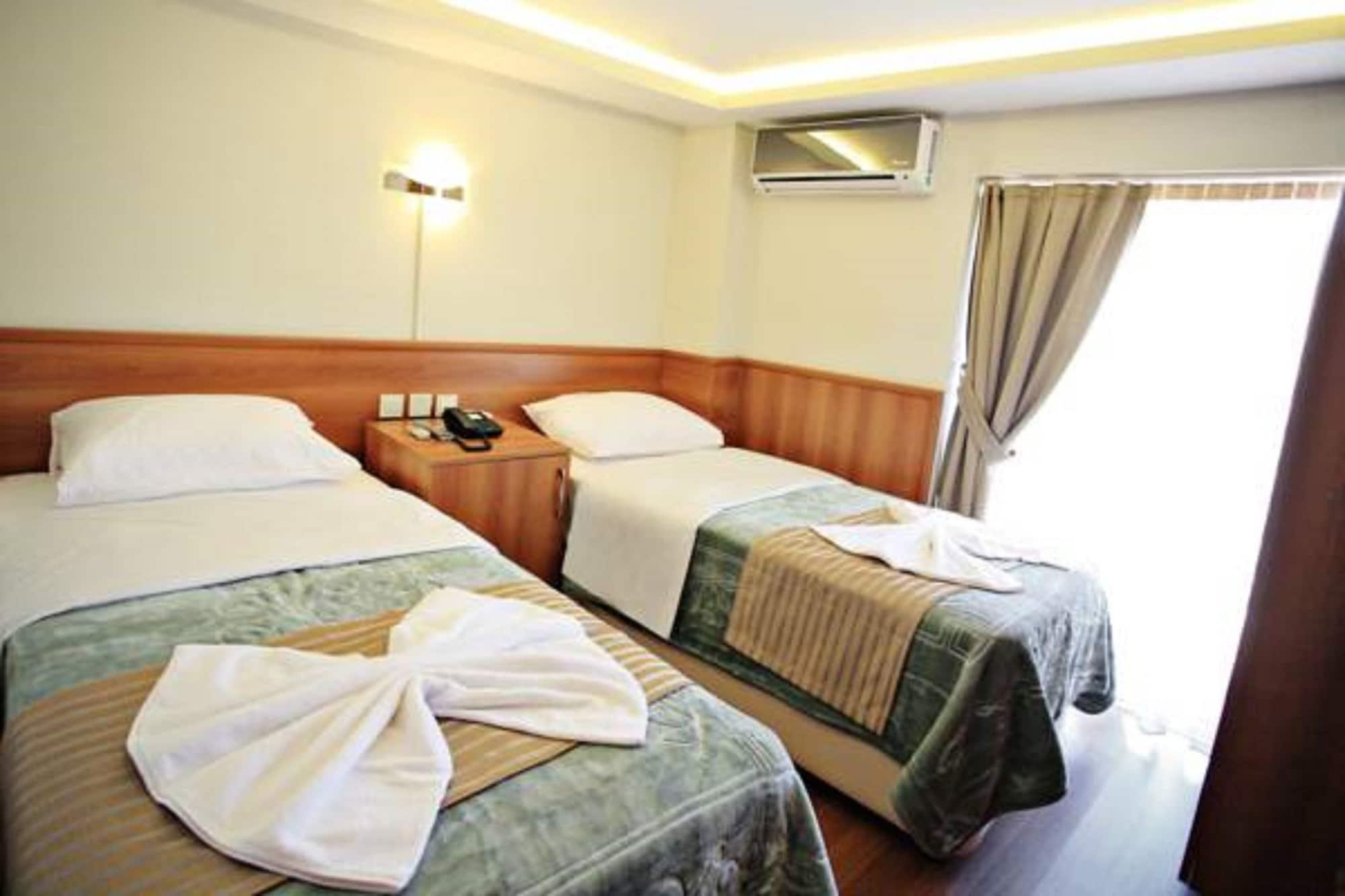 Taksim Palace Hotel Istanbulská provincie Exteriér fotografie