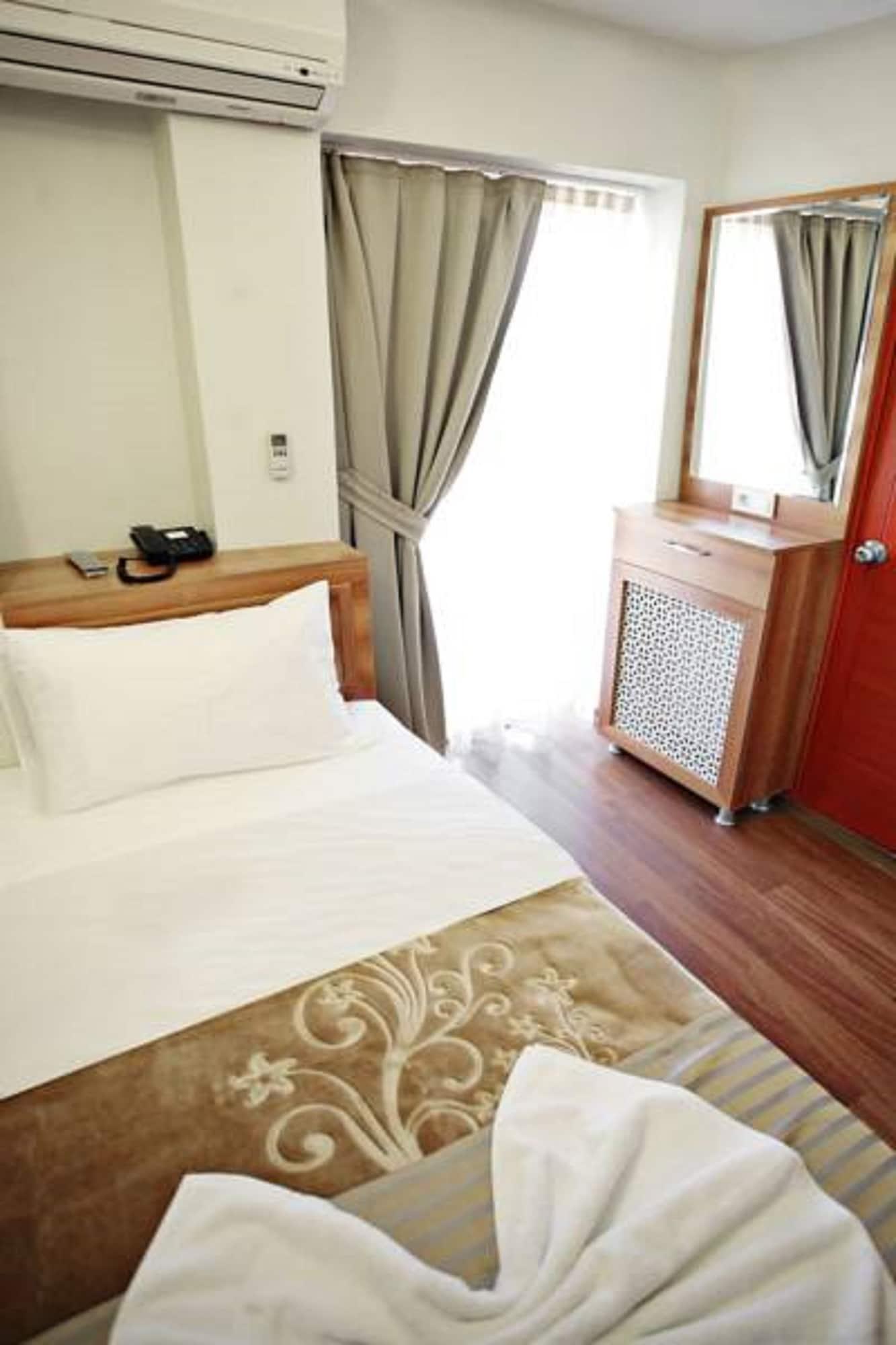 Taksim Palace Hotel Istanbulská provincie Exteriér fotografie